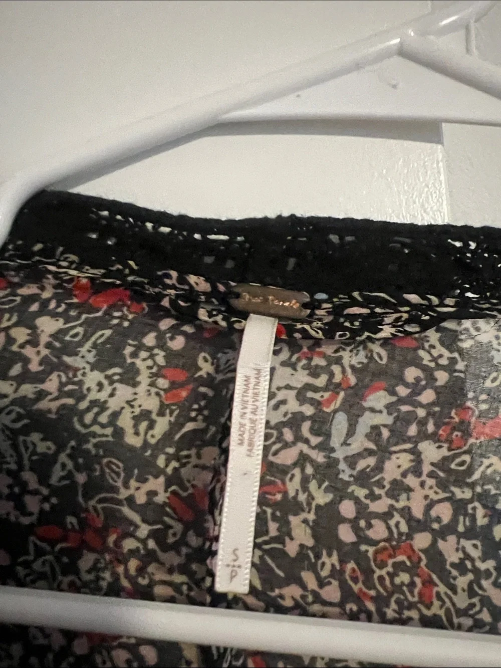 Free People Sheer Floral Kimono Cardigan sz Small